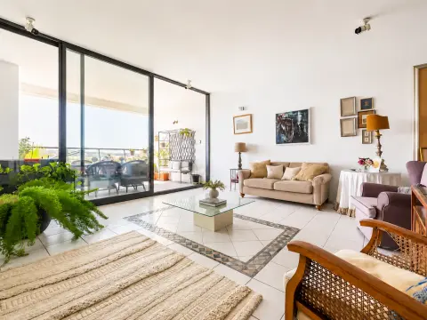 3 bed Apartment For Sale in Sliema, Sliema - thumb 4