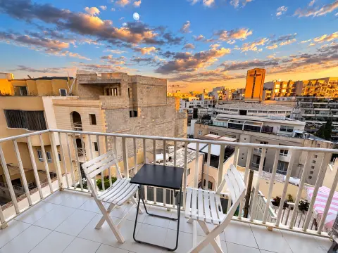 3 bed Apartment For Rent in St Julian's, St Julian's - thumb 5