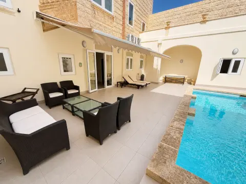 3 bed Town House For Rent in Naxxar, Naxxar - thumb 2