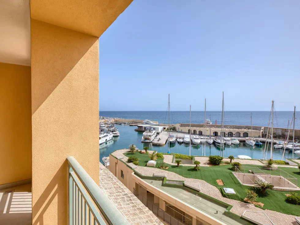 3 bed Apartment For Sale in St Julian's, St Julian's - thumb 24