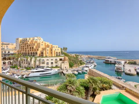 3 bed Apartment For Sale in St Julian's, St Julian's - thumb 4