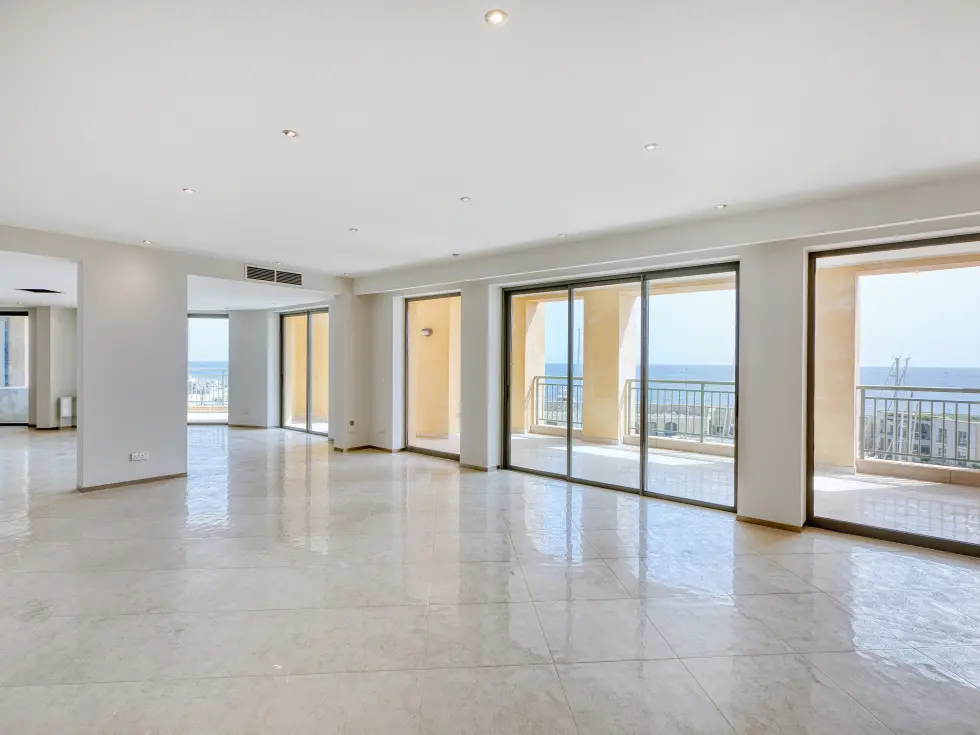 3 bed Apartment For Sale in St Julian's, St Julian's - thumb 8