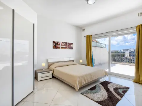 3 bed Penthouse For Sale in St Julian's, St Julian's - thumb 11
