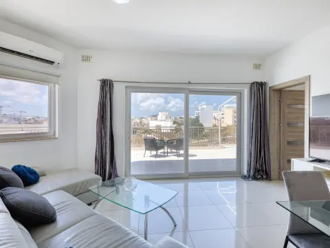 3 bed Penthouse For Sale in St Julian's, St Julian's - thumb 6