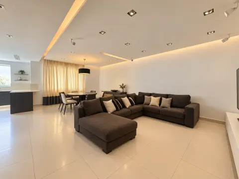 5 bed Apartment For Rent in Swieqi, Swieqi - thumb 1
