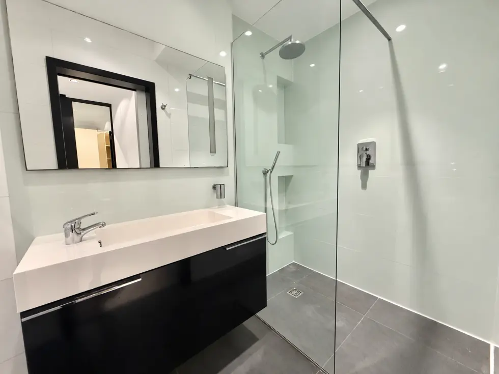 5 bed Apartment For Rent in Swieqi, Swieqi - thumb 11