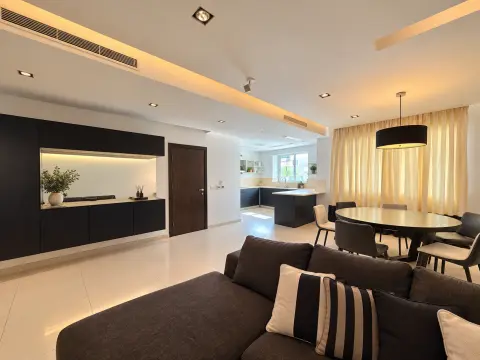 5 bed Apartment For Rent in Swieqi, Swieqi - thumb 2