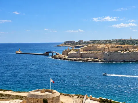 4 bed Apartment For Rent in Sliema, Sliema - thumb 1