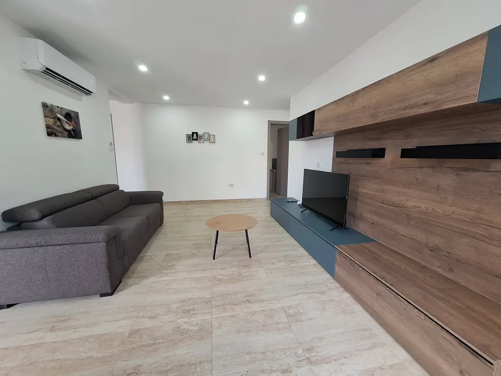 3 bed Apartment For Rent in St Julian's, St Julian's - thumb 2