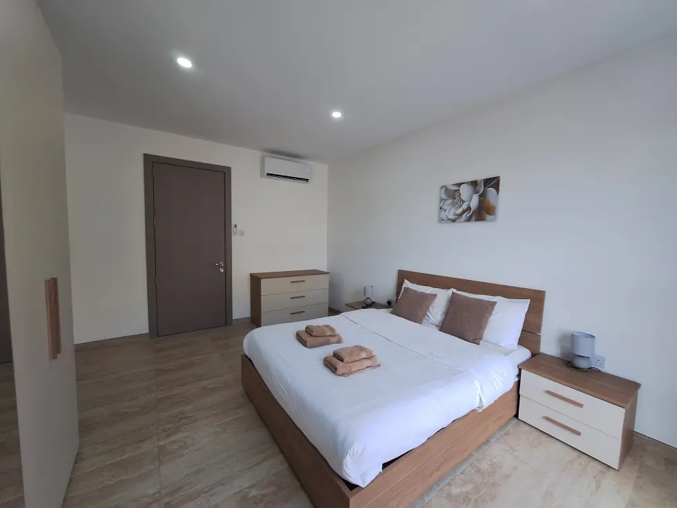 3 bed Apartment For Rent in St Julian's, St Julian's - thumb 6