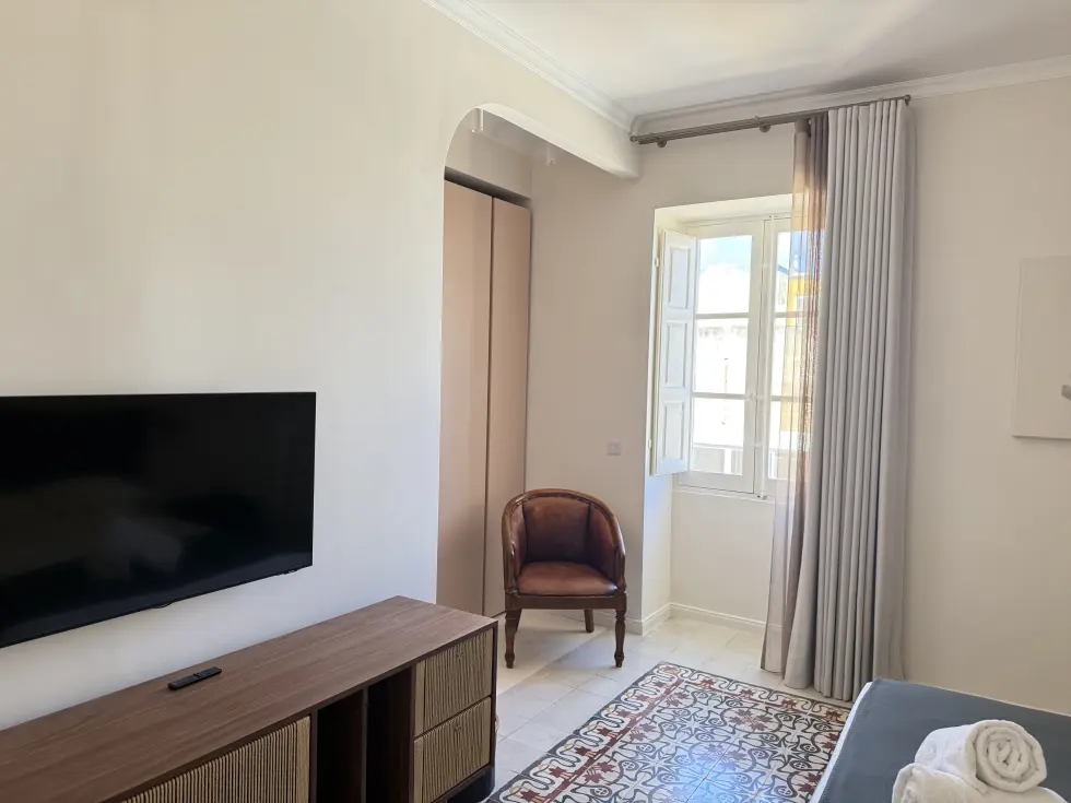 2 bed Apartment For Rent in Sliema, Sliema - thumb 9