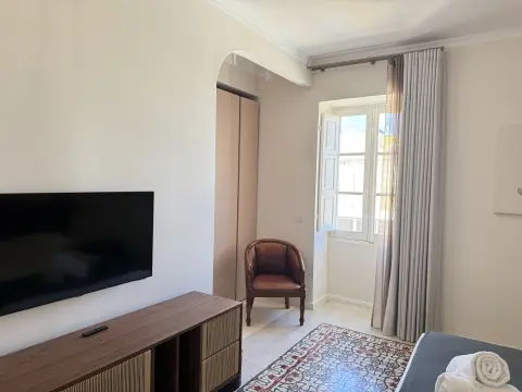 2 bed Apartment For Rent in Sliema, Sliema - thumb 9