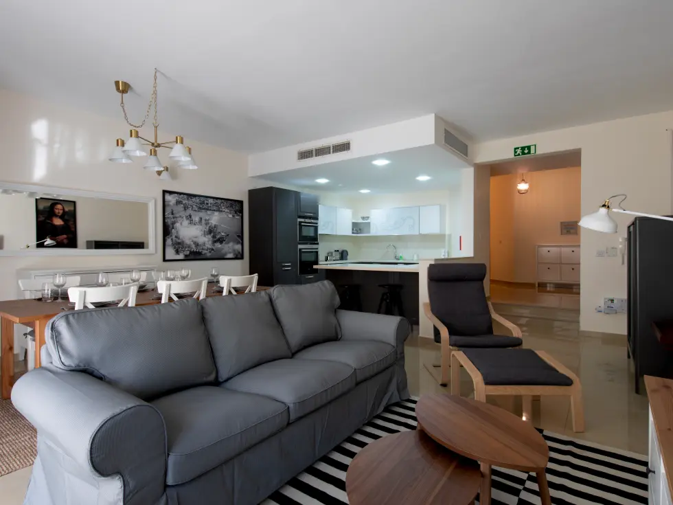 3 bed Apartment For Rent in Sliema, Sliema - thumb 2
