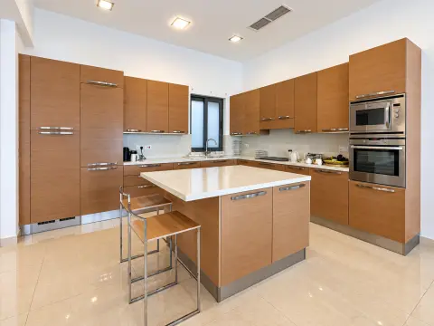 3 bed Apartment For Rent in St Julian's, St Julian's - thumb 5