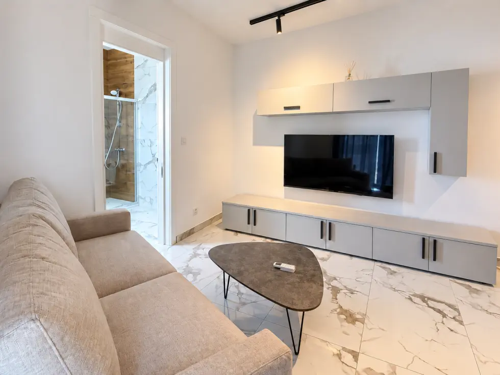 2 bed Penthouse For Rent in Birkirkara, Birkirkara - thumb 3