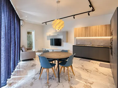 2 bed Penthouse For Rent in Birkirkara, Birkirkara - thumb 4