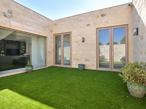 3 bed Farmhouse For Sale in Rabat, Rabat - thumb 13