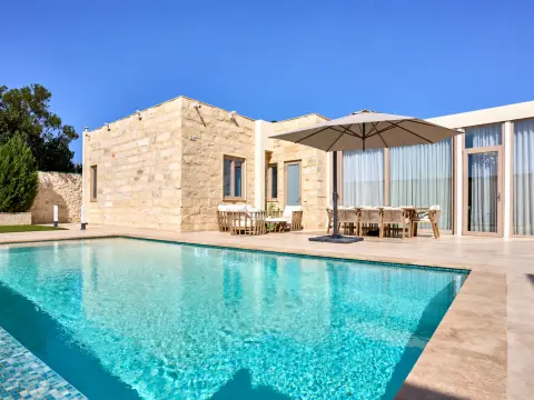 3 bed Farmhouse For Sale in Rabat, Rabat - thumb 2