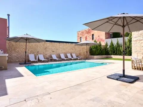 3 bed Farmhouse For Sale in Rabat, Rabat - thumb 4