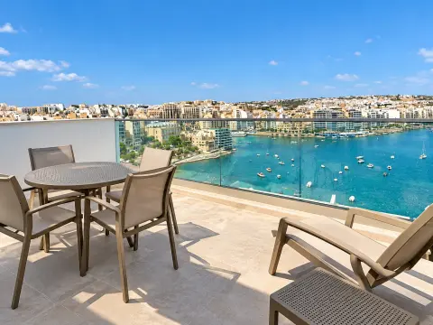 2 bed Penthouse For Rent in Sliema, Sliema - thumb 2