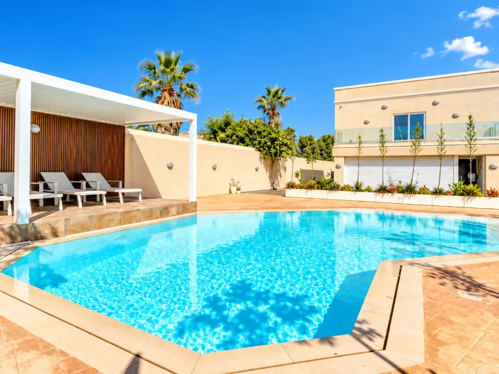6 bed Villa For Sale in Mellieha, Mellieha - thumb 1