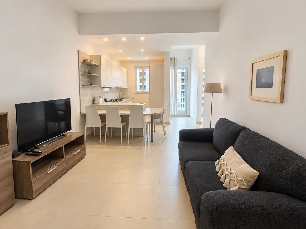 3 bed Apartment For Rent in Sliema, Sliema - thumb 1