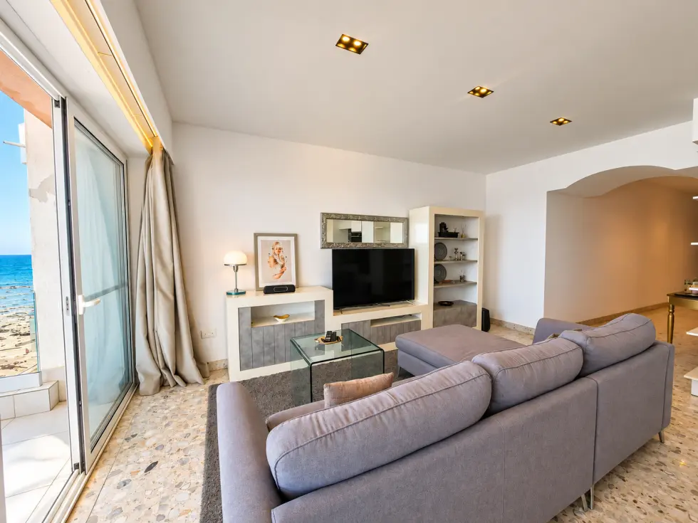 3 bed Apartment For Rent in Sliema, Sliema - thumb 7
