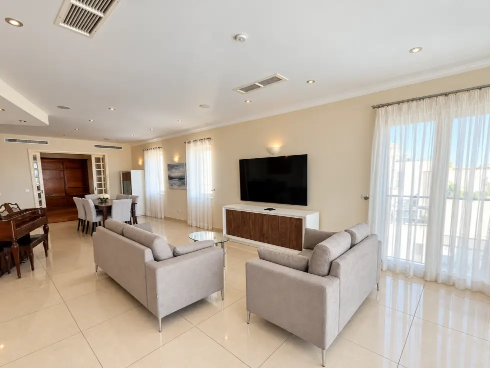 4 bed Apartment For Rent in Sliema, Sliema - thumb 4