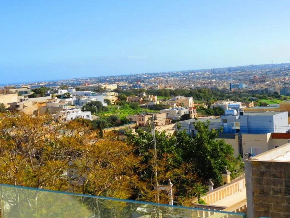 3 bed Villa For Rent in Iklin, Iklin - thumb 12