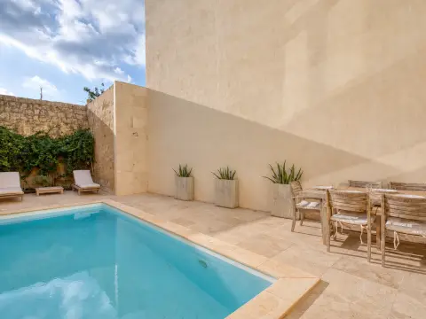 3 bed Town House For Sale in Qrendi, Qrendi - thumb 2