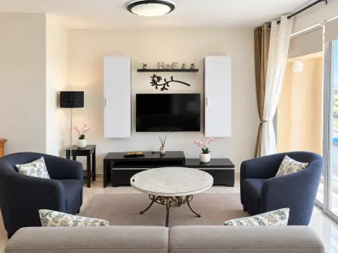 2 bed Maisonette For Rent in Pembroke, Pembroke - thumb 2