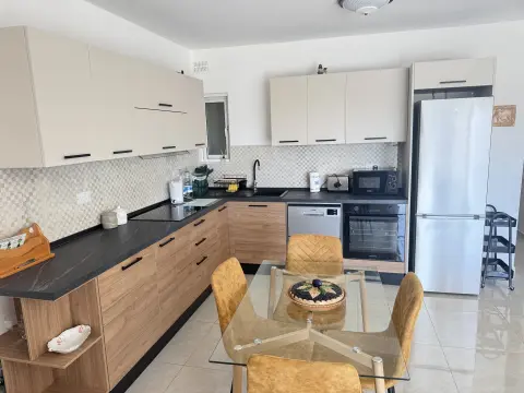 2 bed Maisonette For Rent in Pembroke, Pembroke - thumb 3