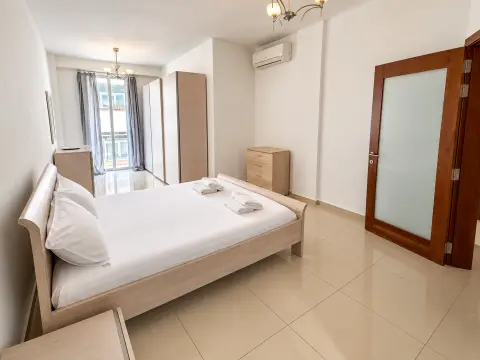 3 bed Apartment For Rent in Sliema, Sliema - thumb 5