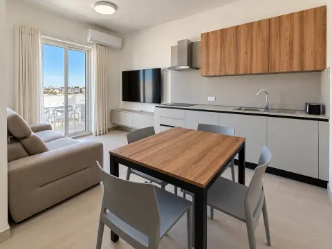 2 bed Penthouse For Rent in Gzira, Gzira - thumb 5