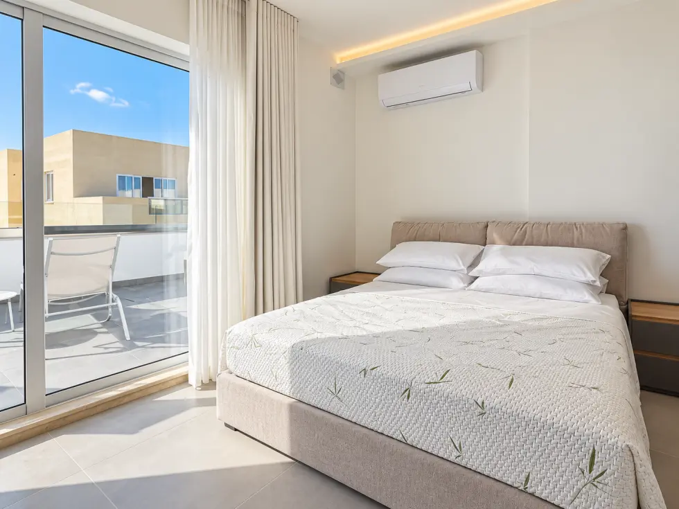 2 bed Penthouse For Rent in Gzira, Gzira - thumb 8