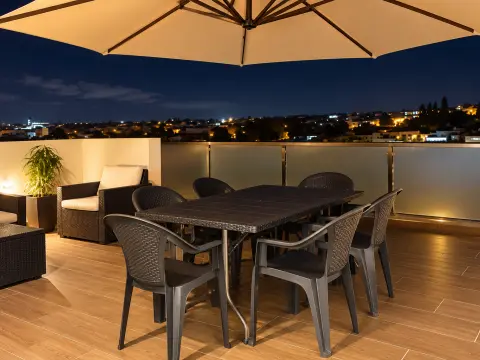 2 bed Penthouse For Rent in Swatar, Swatar - thumb 2
