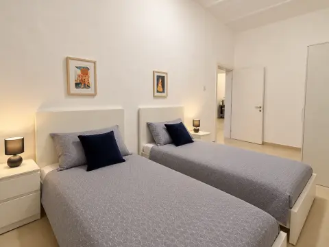 3 bed Apartment For Rent in Sliema, Sliema - thumb 10
