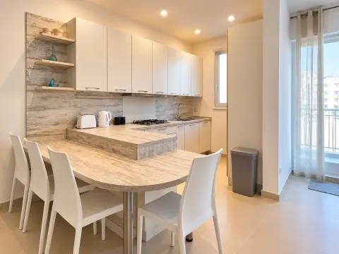 3 bed Apartment For Rent in Sliema, Sliema - thumb 6
