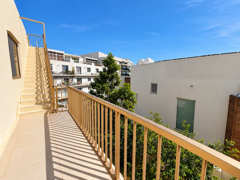 3 bed Apartment For Rent in Swieqi, Swieqi - thumb 4