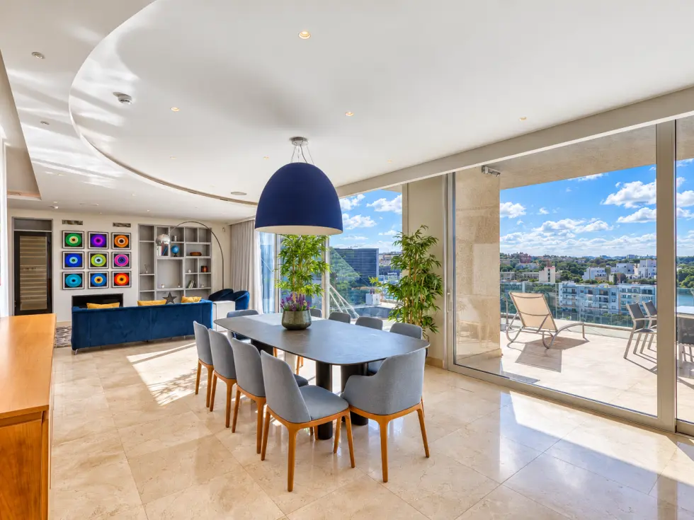 4 bed Penthouse For Rent in Ta' Xbiex, Ta' Xbiex - thumb 10