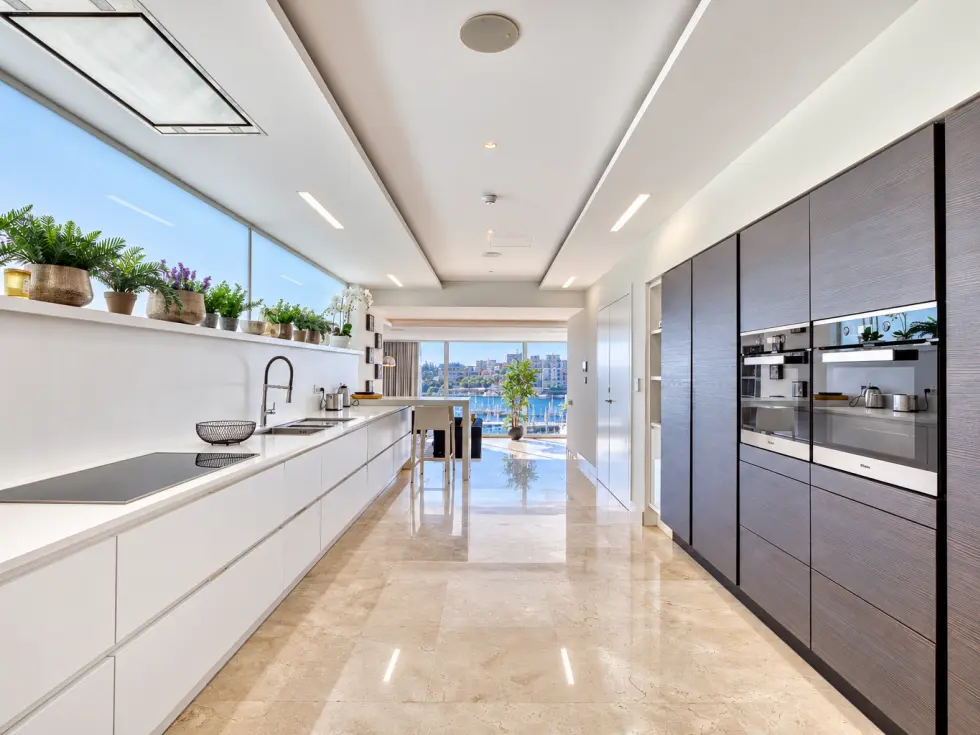 4 bed Penthouse For Rent in Ta' Xbiex, Ta' Xbiex - thumb 11
