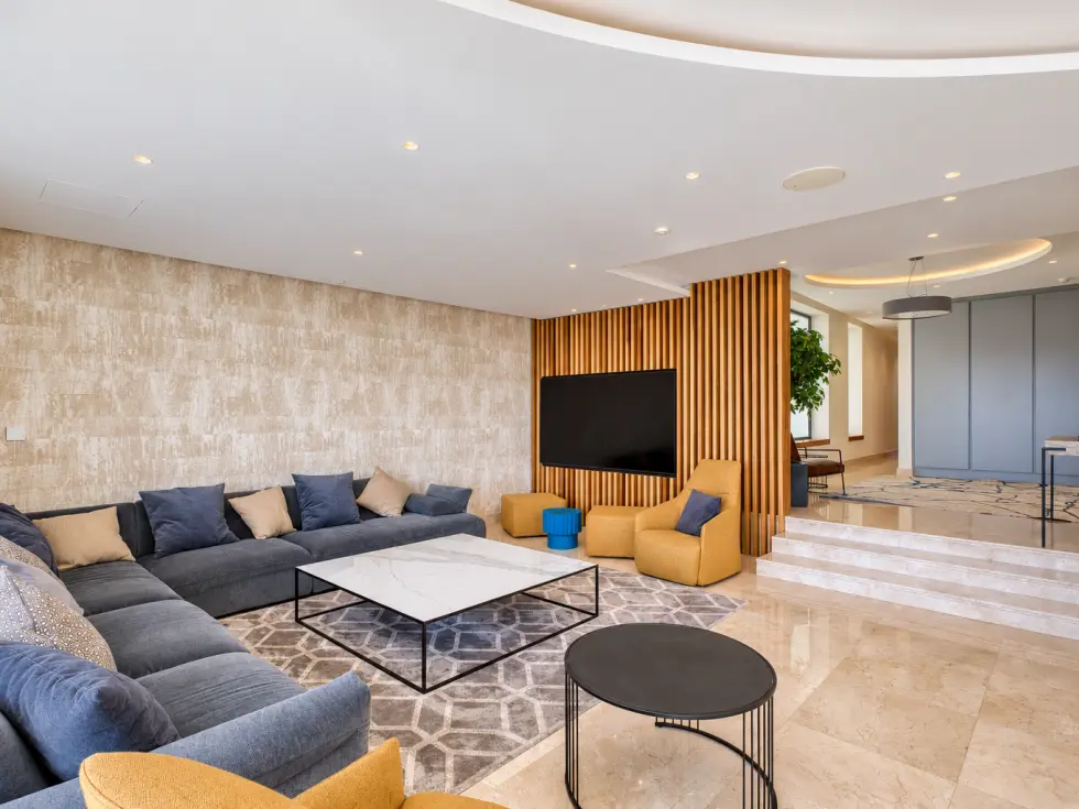 4 bed Penthouse For Rent in Ta' Xbiex, Ta' Xbiex - thumb 5