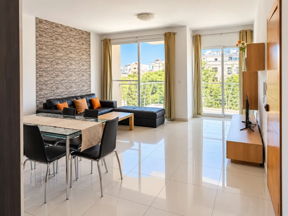 3 bed Apartment For Rent in Bahar ic-Caghaq, Bahar ic-Caghaq - thumb 1