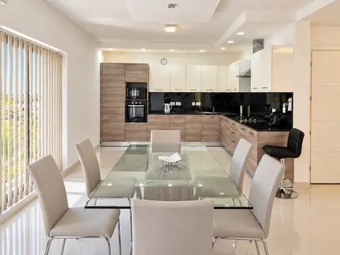 2 bed Apartment For Rent in St Julian's, St Julian's - thumb 1