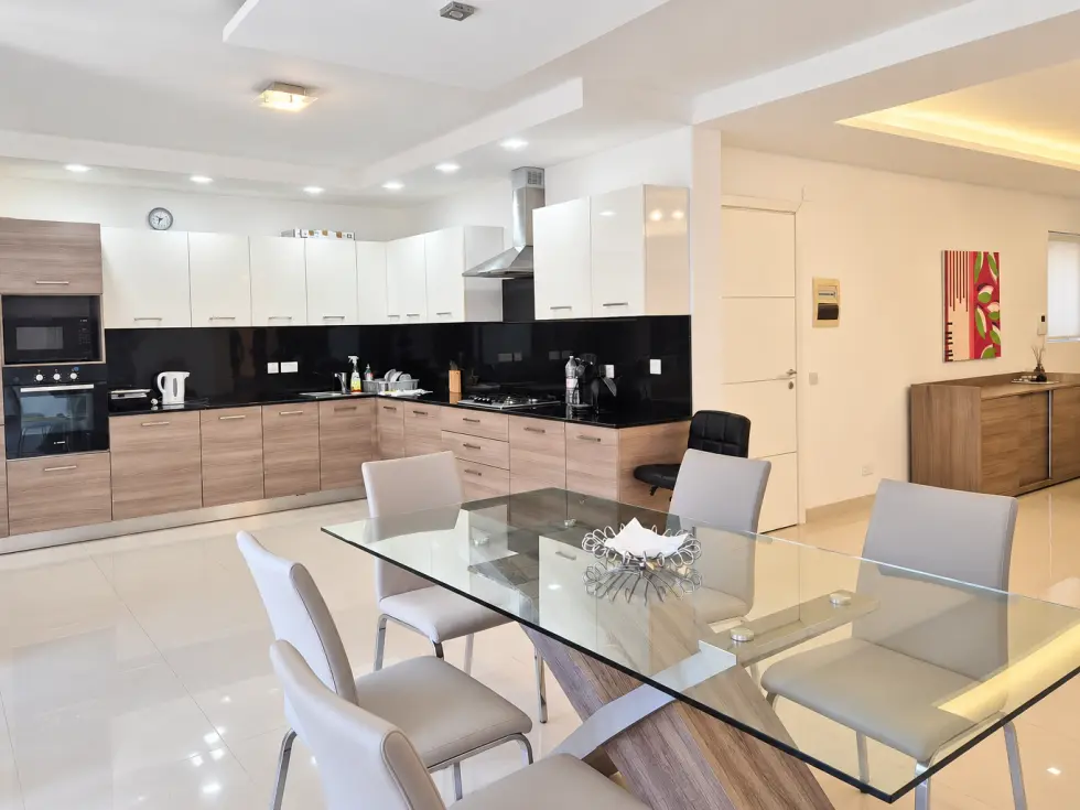 2 bed Apartment For Rent in St Julian's, St Julian's - thumb 3