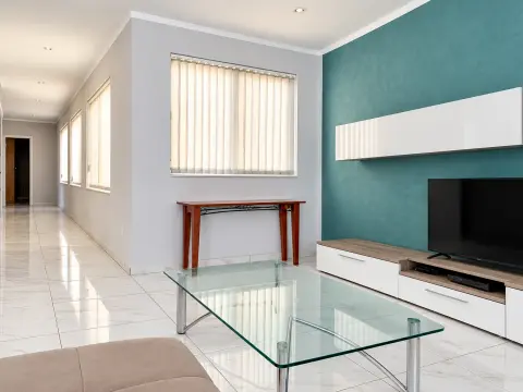 3 bed Penthouse For Rent in Marsaskala, Marsaskala - thumb 6