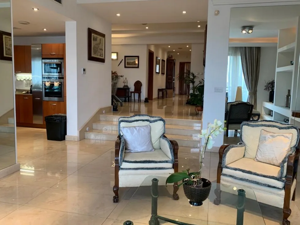 3 bed Apartment For Rent in St Julian's, St Julian's - thumb 2