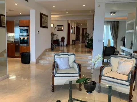 3 bed Apartment For Rent in St Julian's, St Julian's - thumb 2