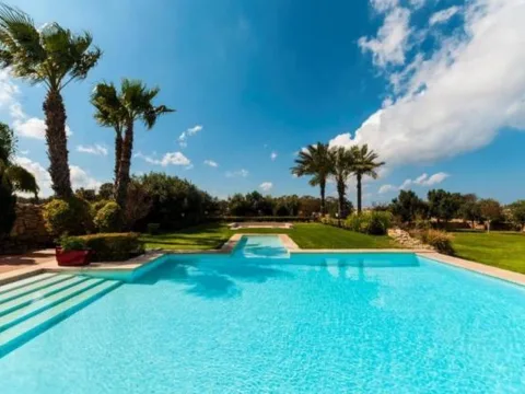 4 bed Villa For Rent in Marsascala, Marsascala - thumb 1