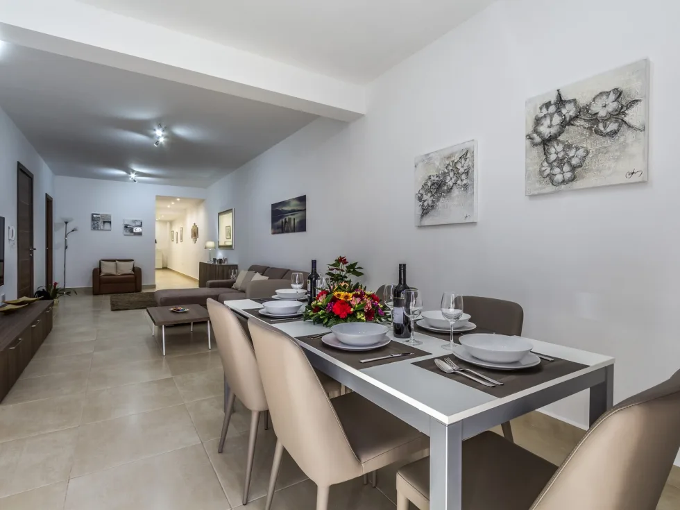 3 bed Apartment For Rent in Mellieha, Mellieha - thumb 3